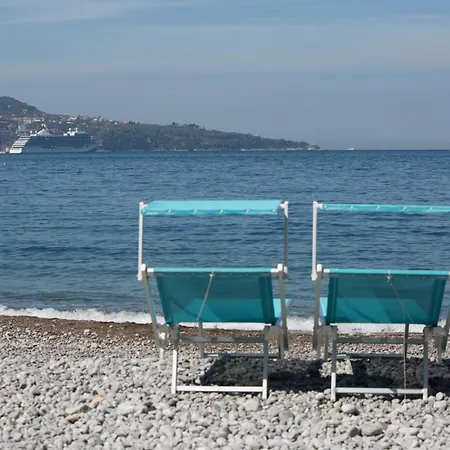 Alimuri Bay