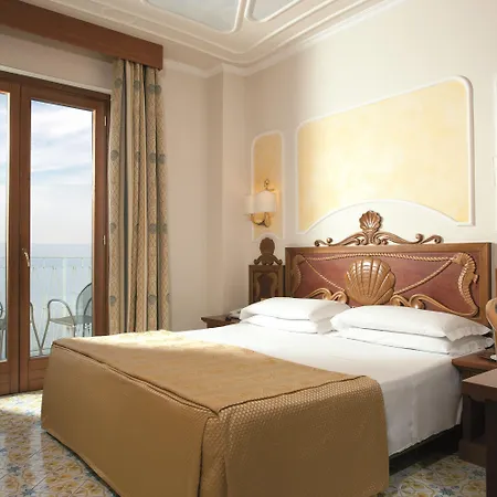 فندق Alimuri Bay