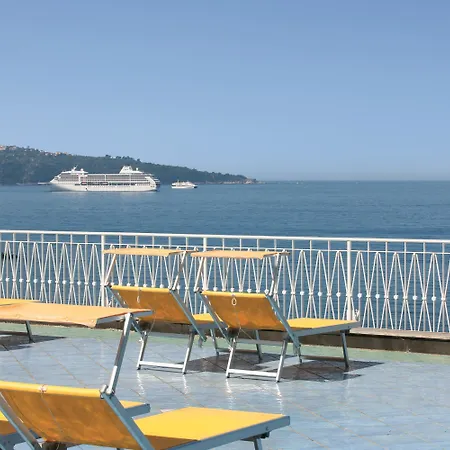 Alimuri Bay فندق ميتا