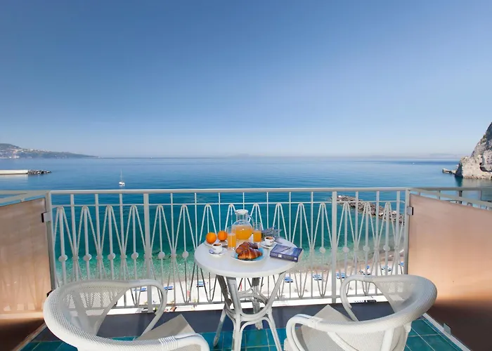 Hotel Alimuri Bay Meta