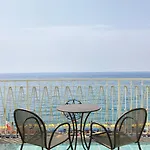 Alimuri Bay Hotel Meta