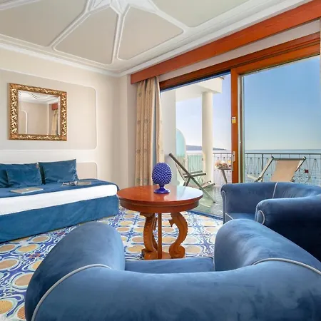 Alimuri Bay Hotel