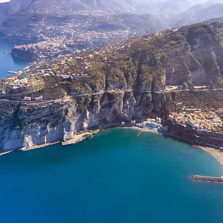 Ξενοδοχείο Alimuri Bay 4*