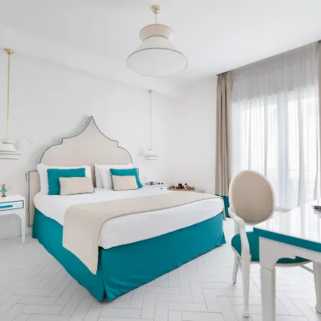 Alimuri Bay 4*