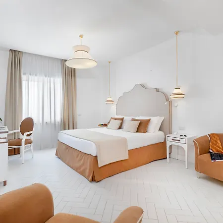 Alimuri Bay Ξενοδοχείο 4*
