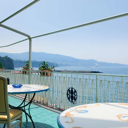 Hotel Alimuri Bay Meta
