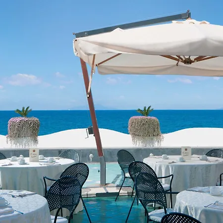 Hotel Alimuri Bay Meta