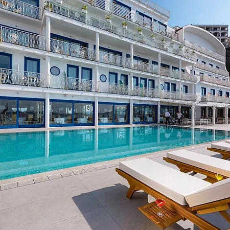 Ξενοδοχείο Alimuri Bay 4*