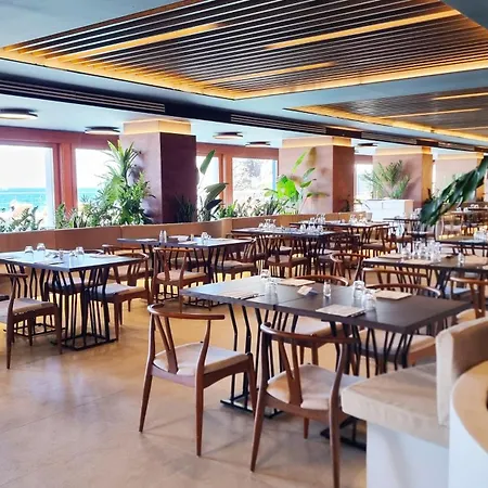 Alimuri Bay מלון 4*