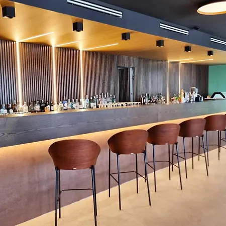 Alimuri Bay מלון 4*
