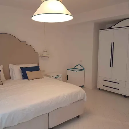 Alimuri Bay מלון 4*
