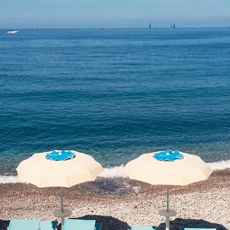 Alimuri Bay מלון 4*