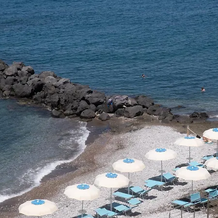 Alimuri Bay 4*