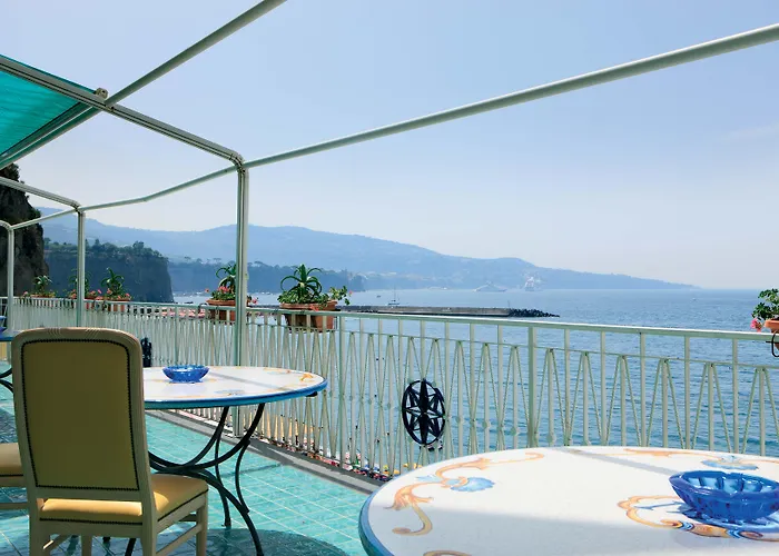 Hotel Alimuri Bay Meta