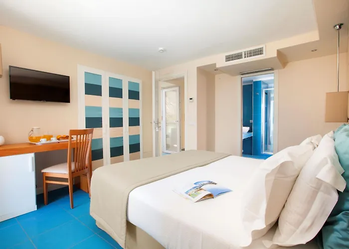 Alimuri Bay Hotel 4*