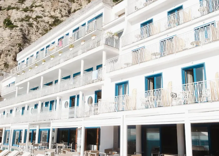 Alimuri Bay Hotel Meta